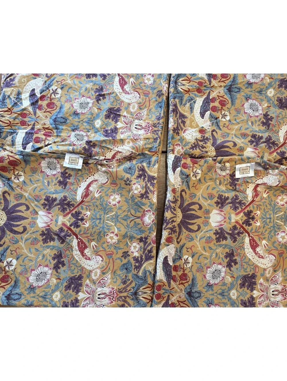 Morris & Co. Seasons Saffron King Quilted Duvet & 2 Pillowcases